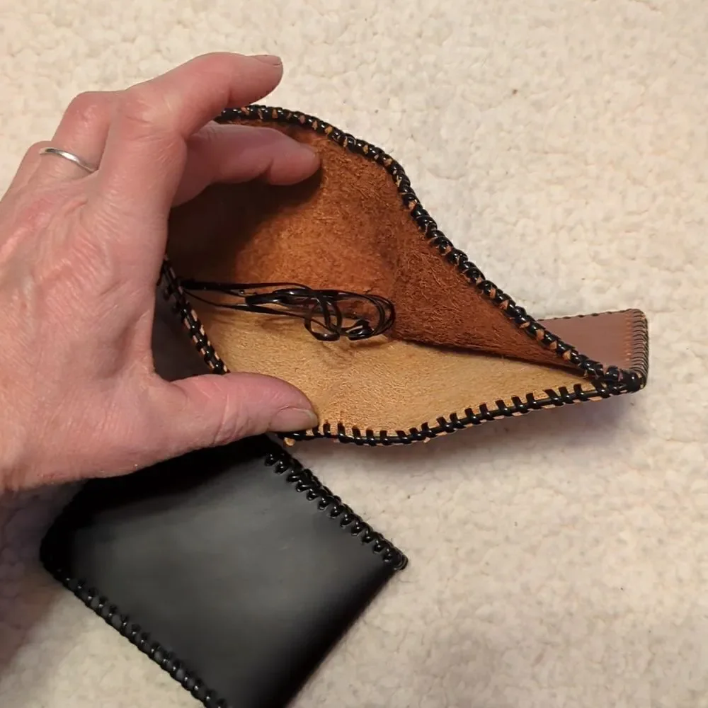 Handmade Leather Bi-fold Men's Wallets